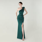 S / blackish green